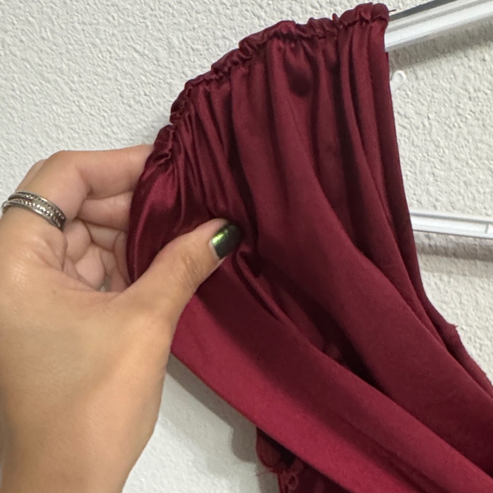 Price firm Burgundy Women’s Dress SIZE M - Bridesmaid Dress - wedding guest - Picture 6 of 10